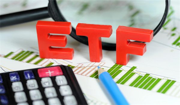5 Reasons Why an ETF Is Superior to Mutual Funds